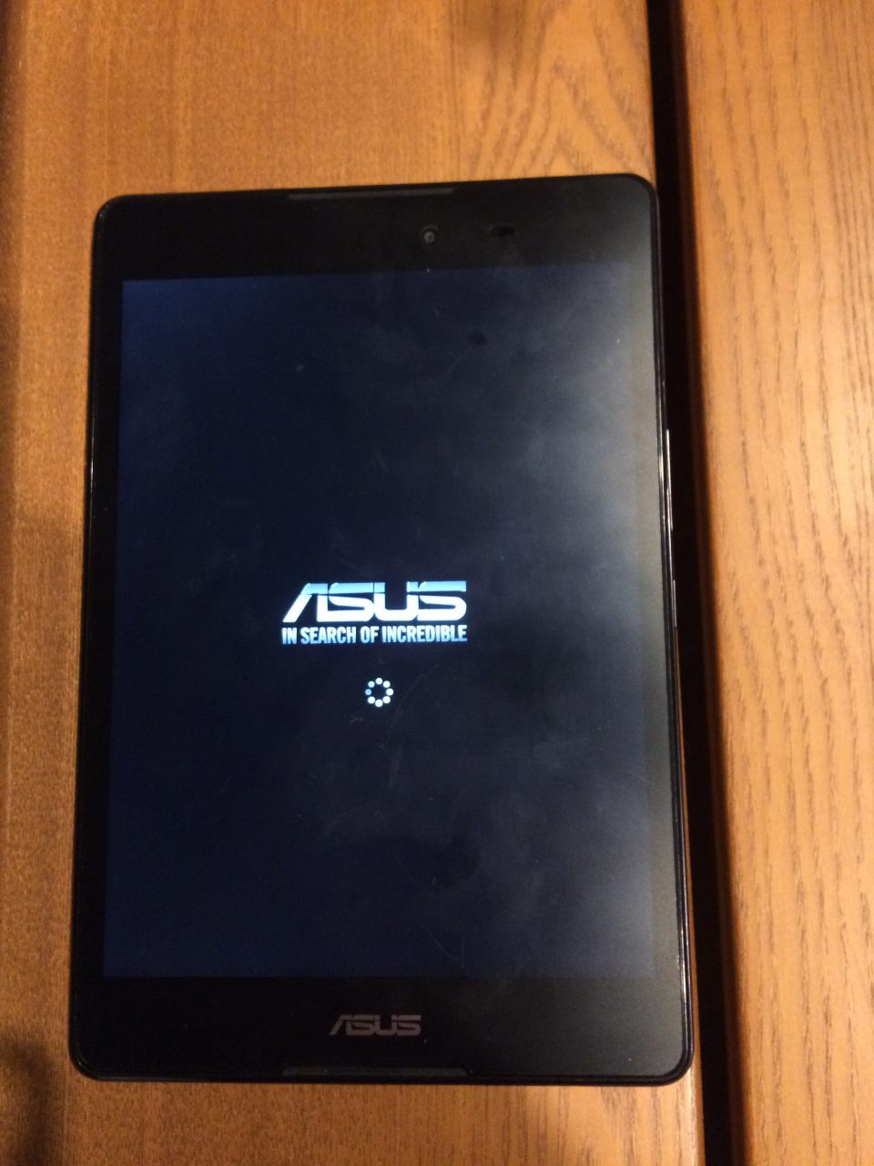 ASUS ZenPad 3 8.0（Z581KLBK32S4）タブレットのレビュー！使ってみた感想は「空き時間を作る私の相棒」と感じた デジタルガジェットライフ