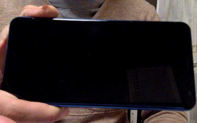 LG Q Stylusスマートフォン（SIMフリー）本体のディスプレイ画面