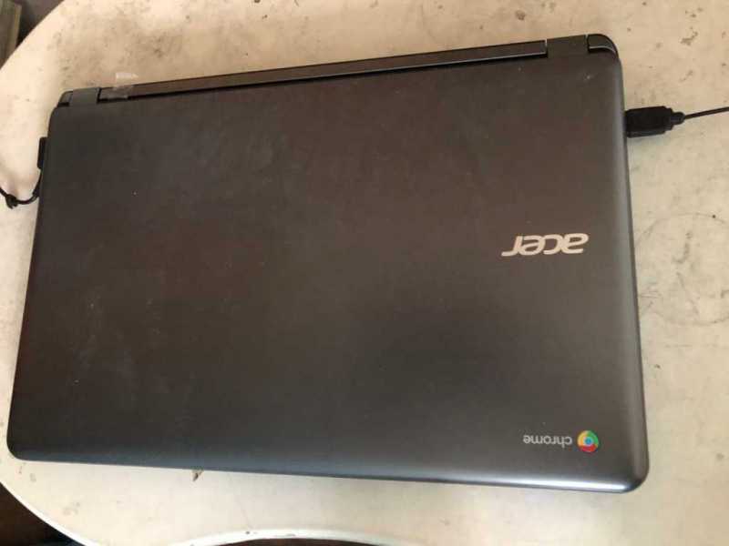 Acer Chromebook 15 CB3ノートパソコン本体