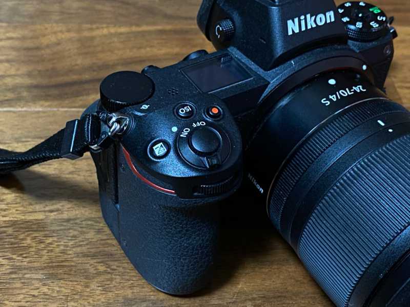Nikon Z6 24-70 レンズキットデジタルカメラのシャッターボタン