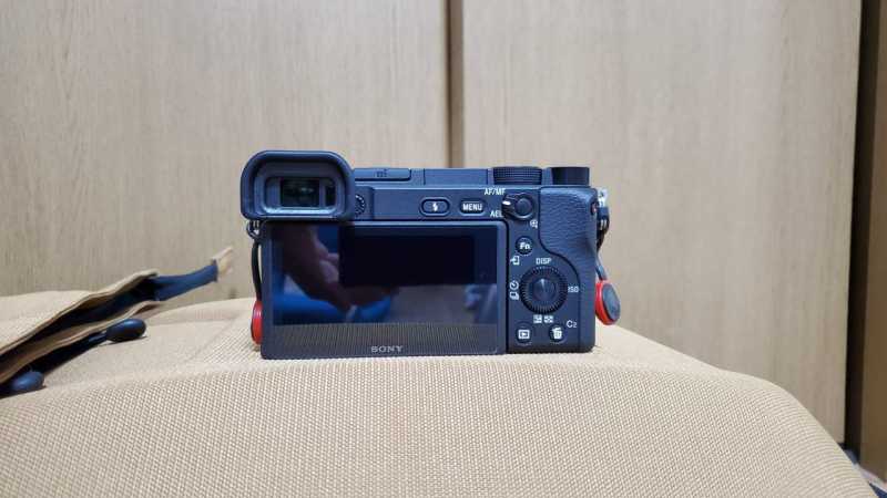 SONY α6400 ILCE-6400 ダブルズームレンズキットデジタルカメラの液晶モニター