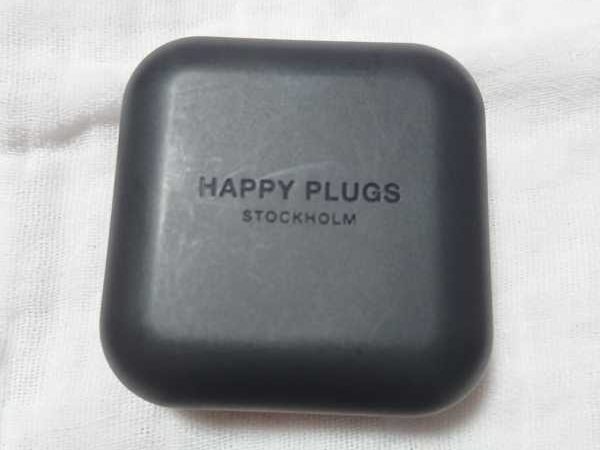 Happy Plugs Air 1 GOワイヤレスイヤホンの充電ケース