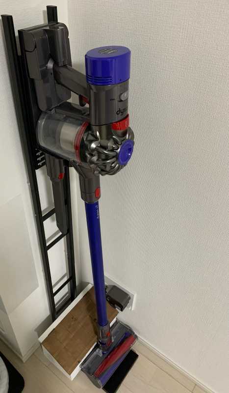 Dyson V7 Slim (SV11 SLM)コードレス掃除機のレビュー!使ってみた感想は「コードレスでストレスフリー!」と感じた Dyson V7 Slim (SV11 SLM)コードレス掃除機のレビュー!使ってみた感想は「コードレスでストレスフリー!」と感じた