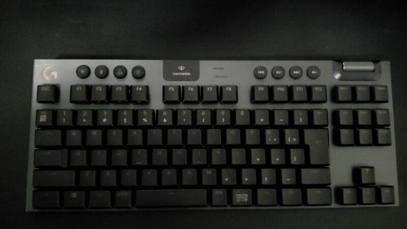 Logicool G913ゲーミングキーボードの全体
