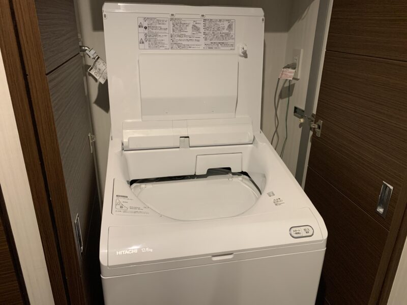 日立 ビートウォッシュ BW-DX120G洗濯乾燥機の蓋を開けたところ