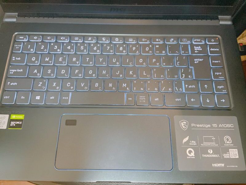 MSI Prestige 15 A10SCノートパソコンのキーボード