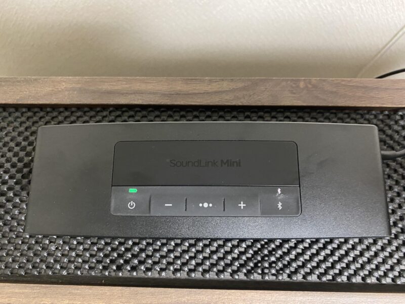 Bose SoundLink Mini II Special Editionスピーカーのトップ