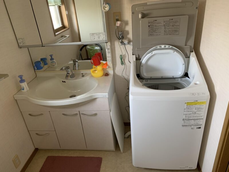 日立 ビートウオッシュ BW-DX90G洗濯乾燥機の全体像
