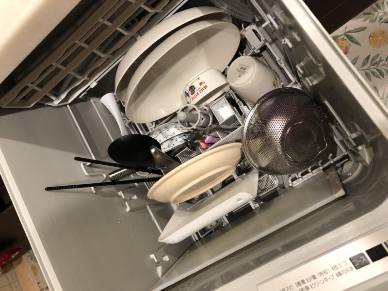 リンナイ RKW-D401GPM（深型）食器洗い乾燥機の内部