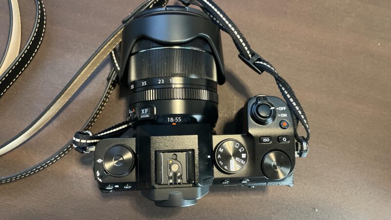 FUJIFILM X-S10 Mirrorless Digital Camera Lensデジタルカメラの上部ボタン