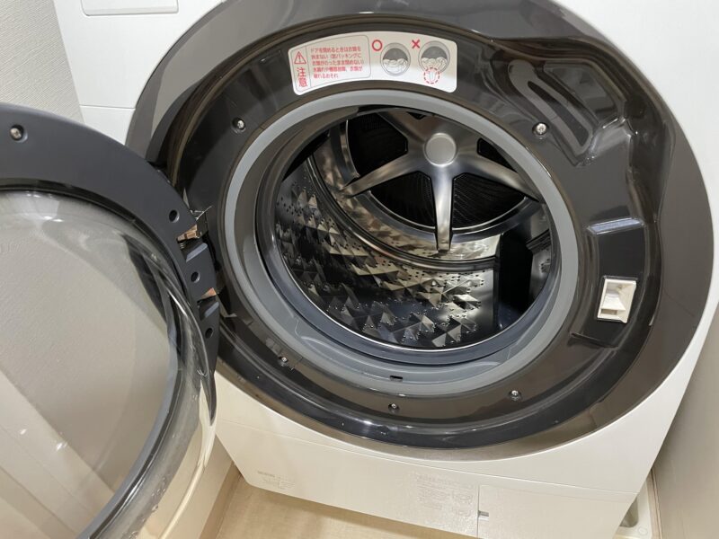 PANASONIC NA-VX700ドラム洗濯乾燥機の洗濯槽内部