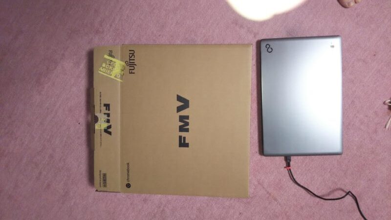 富士通 FMV Chromebook WM1/F3ノートパソコンの外観