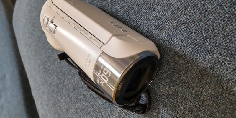 ソニー デジタルHDビデオカメラレコーダー HDR-CX470の外観