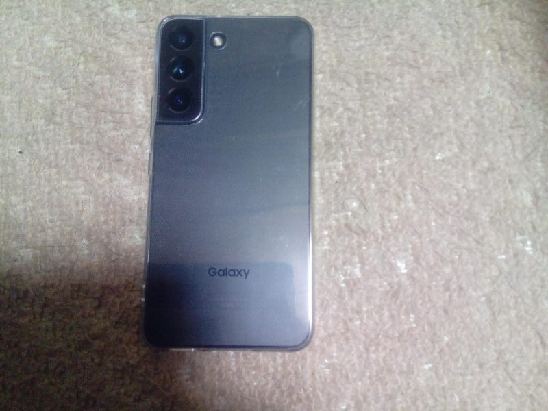Samsung Galaxy S22 SIMフリースマートフォンの外観